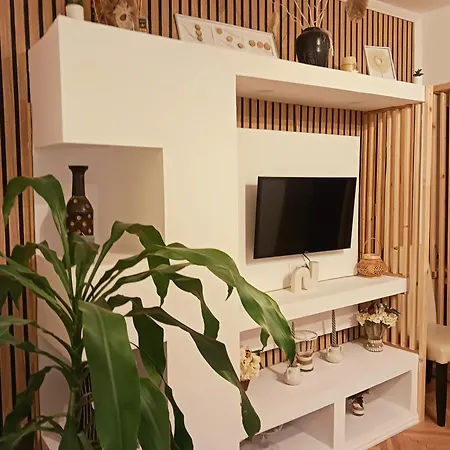 The House In The Park Апартаменты