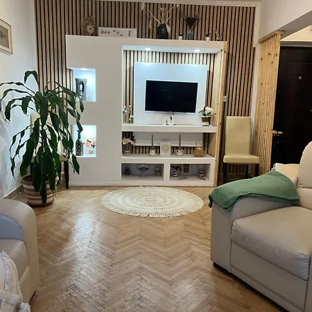The House In The Park Apartment *