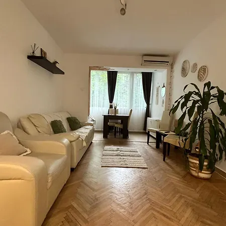 The House In The Park Apartament *