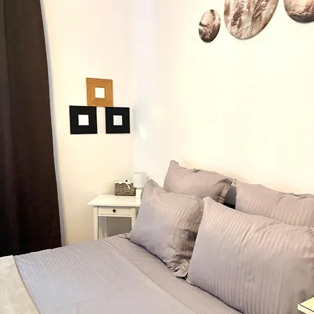 The House In The Park Apartament *