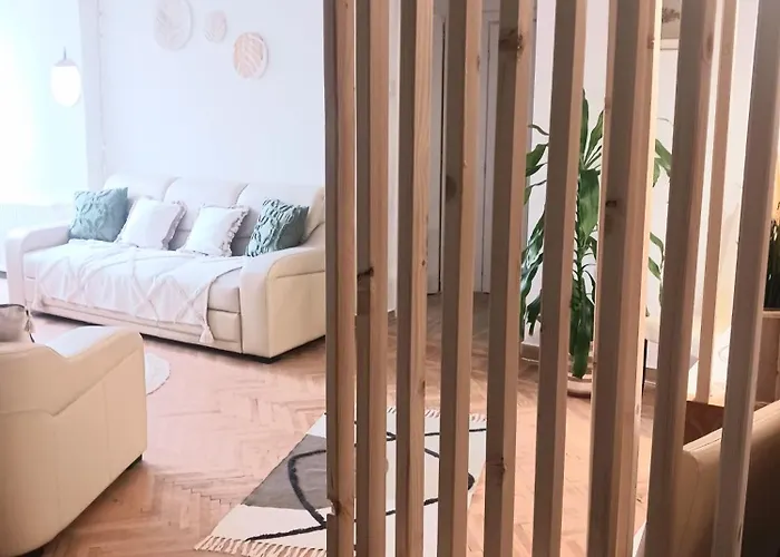 The House In The Park 아파트 *